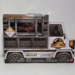 Jurassic World Dominion Minis Carnotaurus Clash Pack 4 Mini Dinosaur & 1 Figure